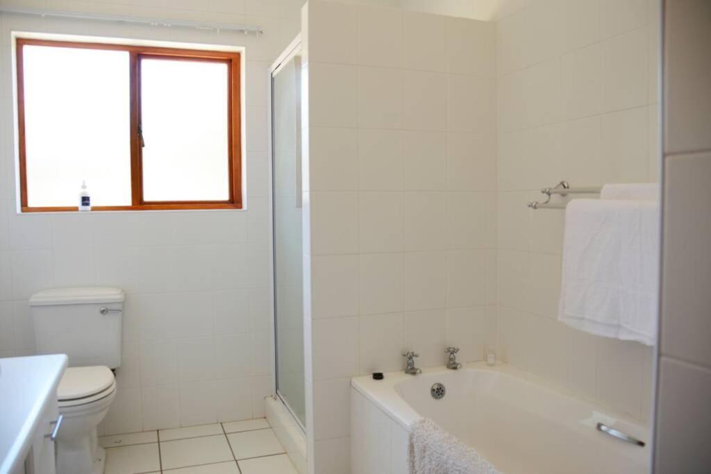 Vrede Fountain House Farm Stay Graaff-Reinet 외부 사진